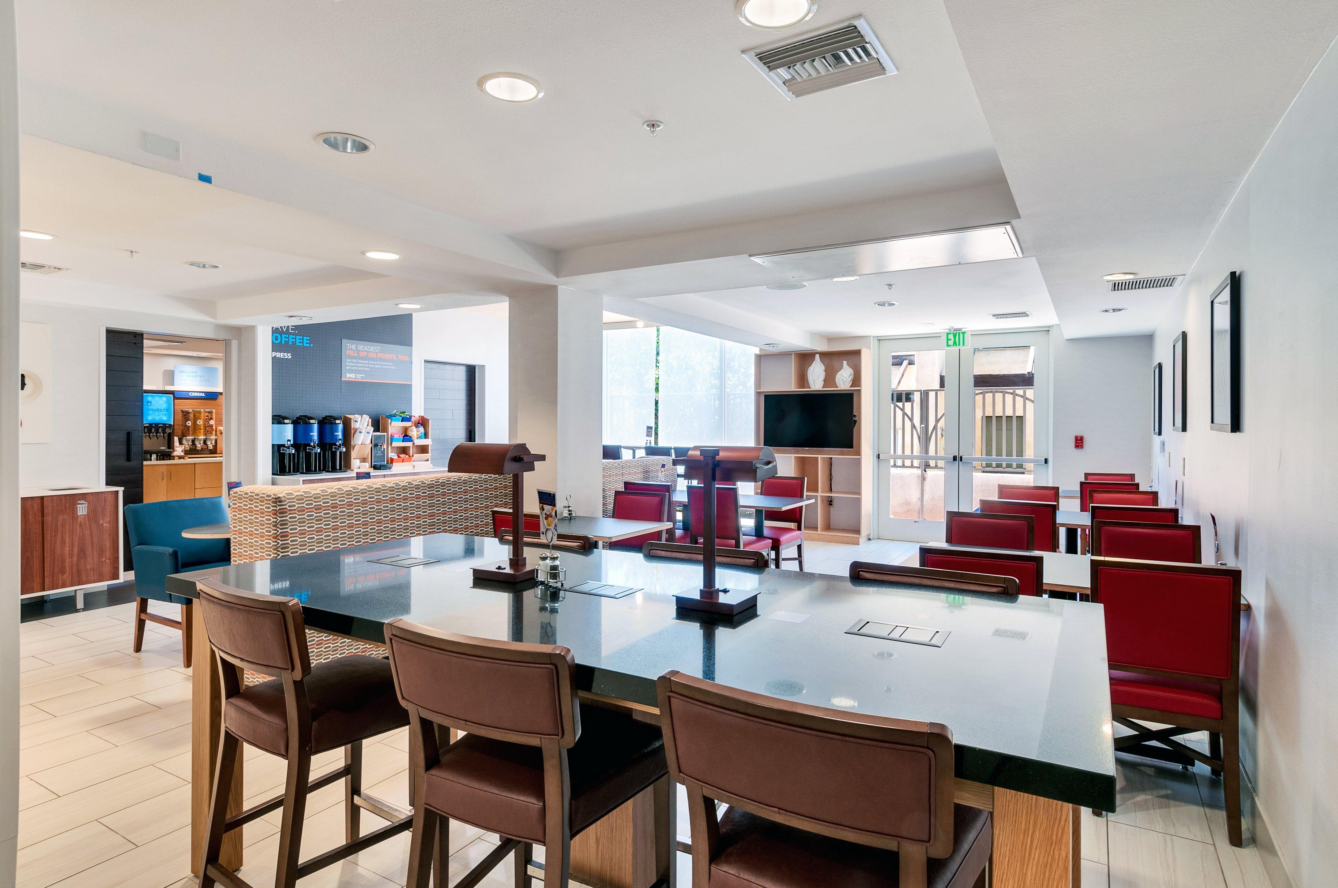 Holiday Inn Express Hotel & Suites Banning By Ihg Buitenkant foto